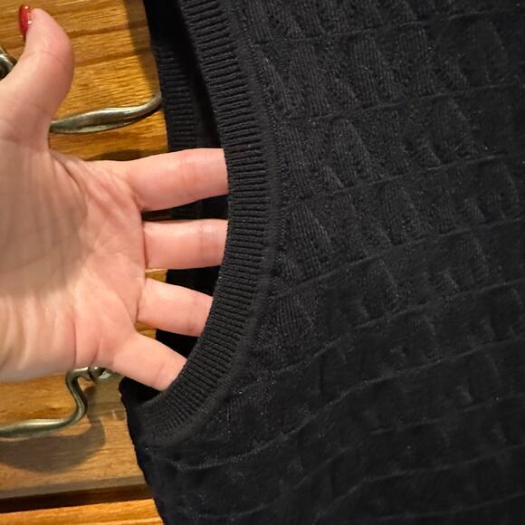 NWT Michael Kors Women’s Sz Sm & Med Black Sweater Vest Gold Logo Buttons K626 - Picture 5 of 14